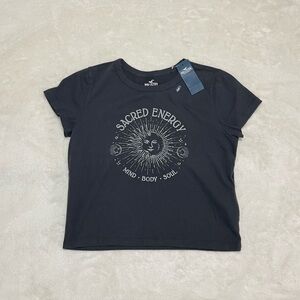 Hollister Sacred Energy baby tee – Y2K spiritual soft grunge fitted top